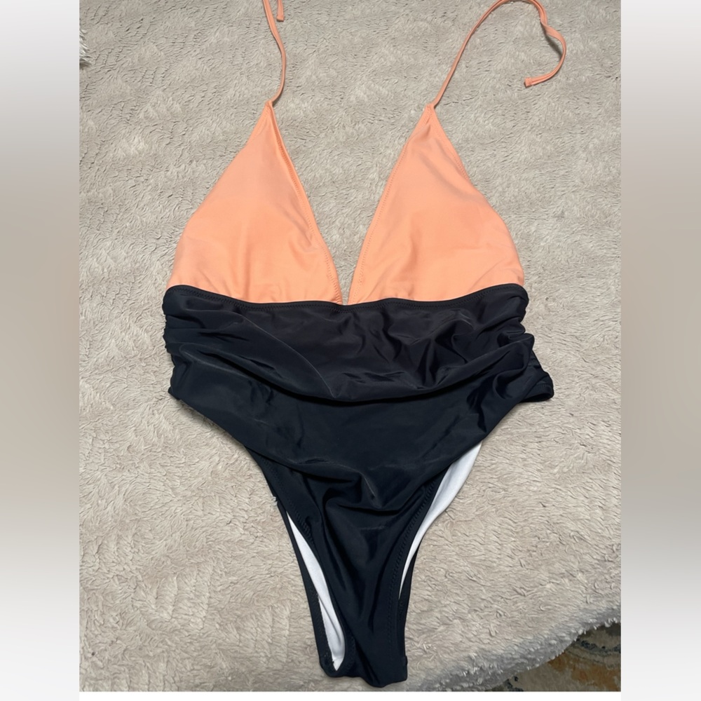 Cupshe One Piece Vintage Style One-Piece Suit